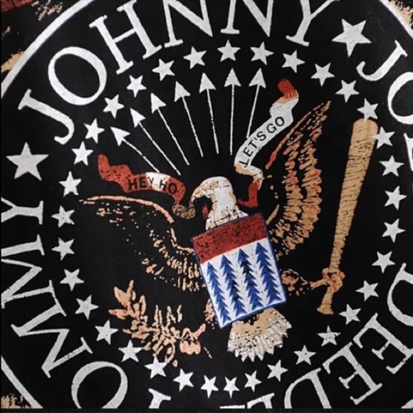 Ramones Punk Rock Music Band Graphic Tee - Picture 3 of 8